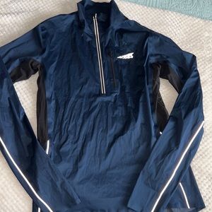 Altra Windbreaker Pullover Half Zip - Lightweight LIKE NEW Run Walk